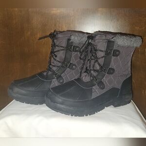 BearPaw Bethany Black and Gray Snowboots